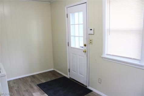 1733 Robindale Street Wickliffe OH 44092