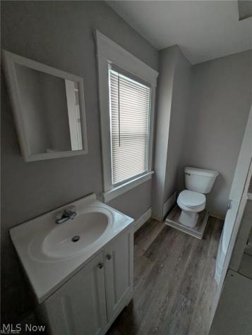 1733 Robindale Street Wickliffe OH 44092