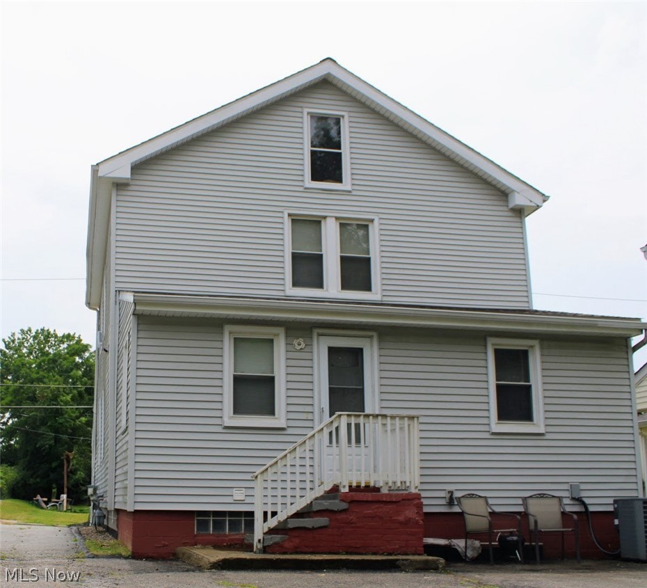 1733 Robindale Street Wickliffe OH 44092