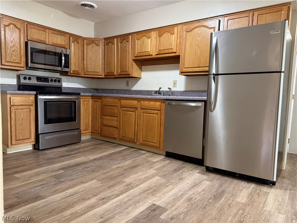 1733 Robindale Street Wickliffe OH 44092
