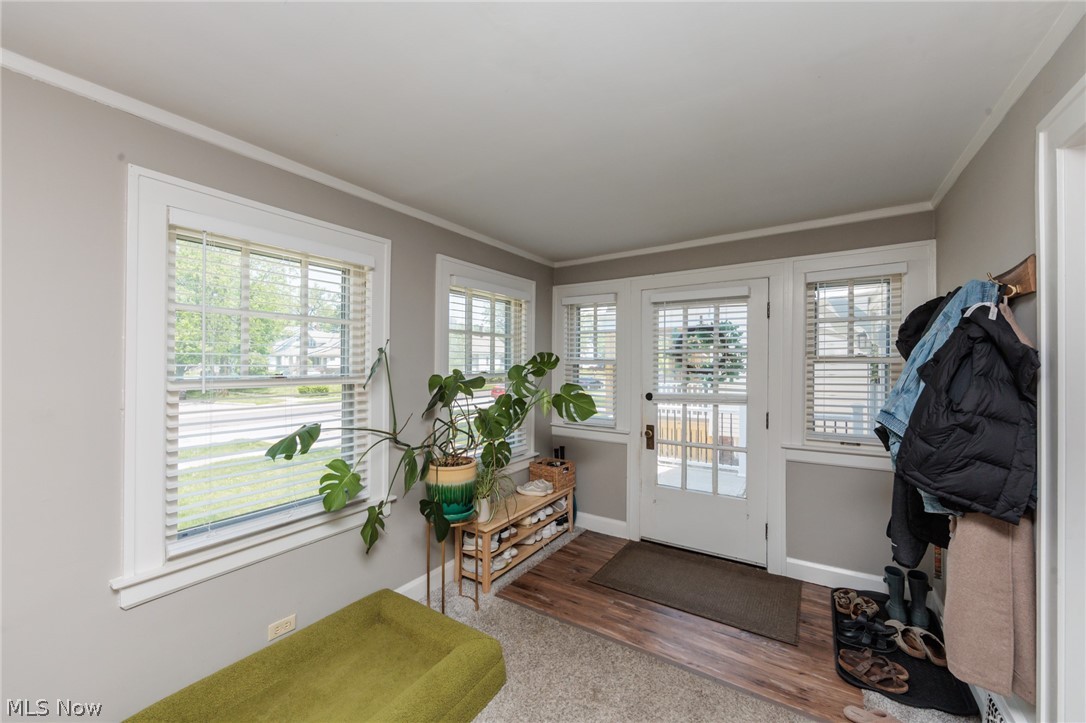 15539 Delaware Avenue Lakewood OH 44107
