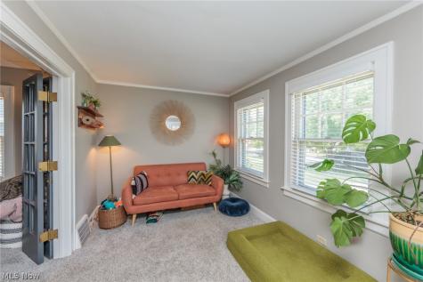 15539 Delaware Avenue Lakewood OH 44107
