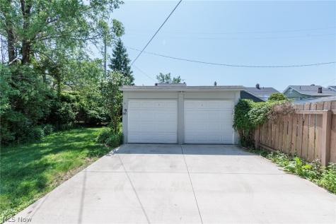 15539 Delaware Avenue Lakewood OH 44107