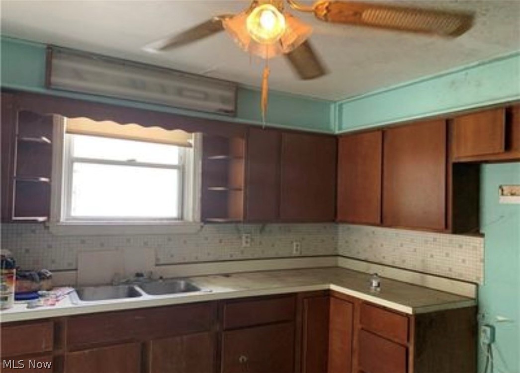 3636 E 65th Street Cleveland OH 44105