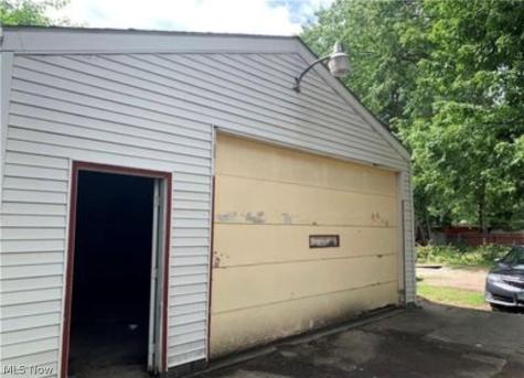 3636 E 65th Street Cleveland OH 44105