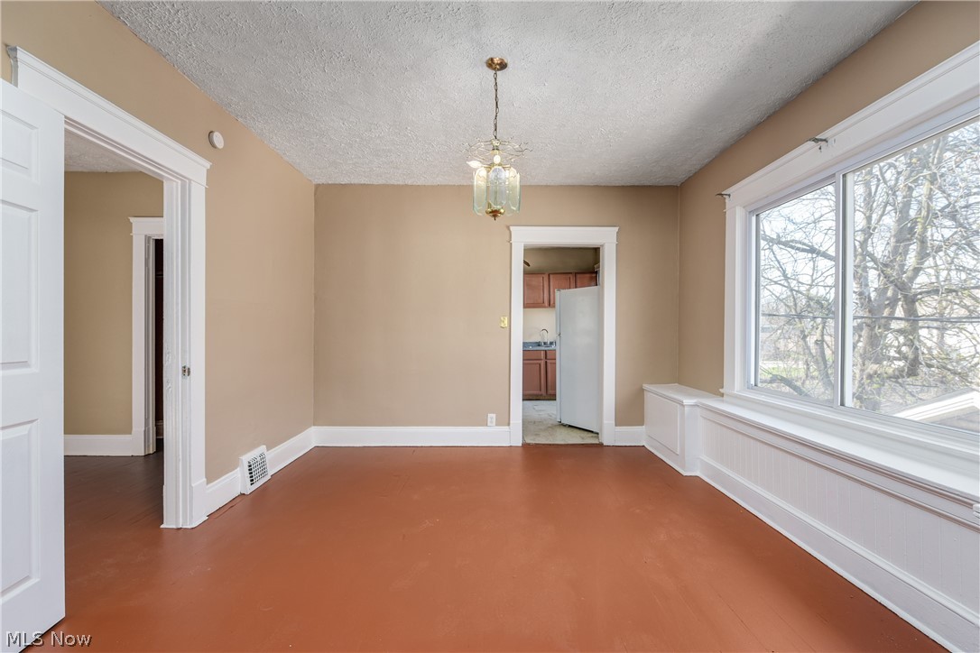8206 Crumb Avenue Cleveland OH 44103