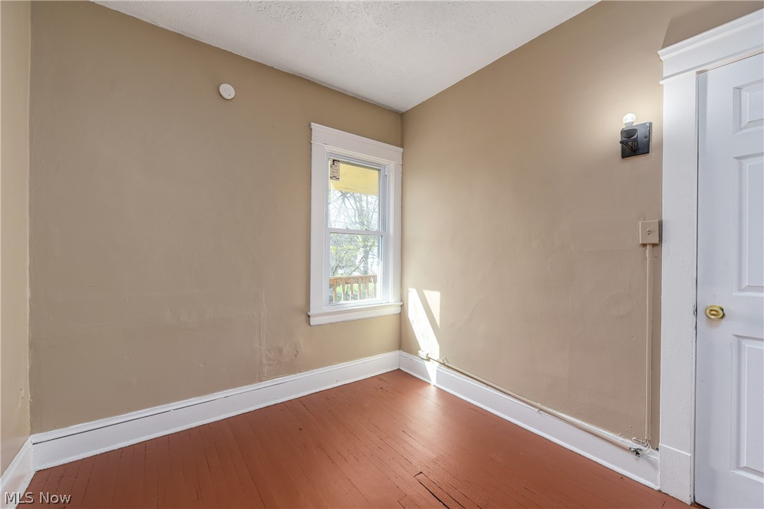 8206 Crumb Avenue Cleveland OH 44103
