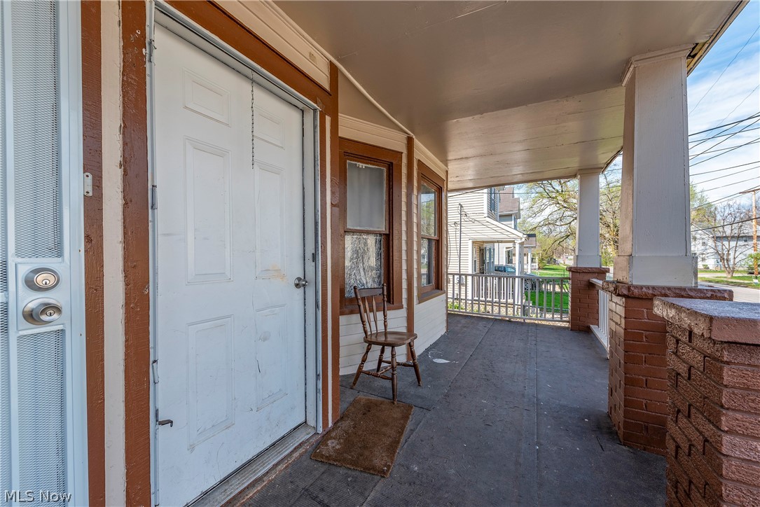8206 Crumb Avenue Cleveland OH 44103