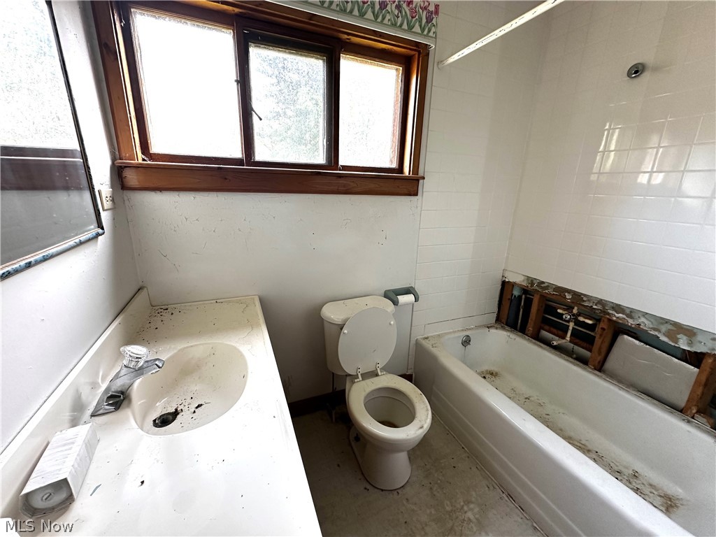 1127 Anderson Boulevard East Liverpool OH 43920