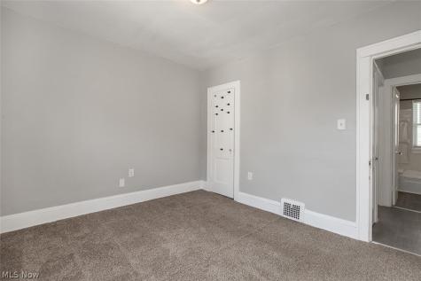 14112 Edgewood Avenue Cleveland OH 44128