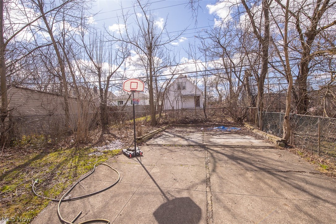 14112 Edgewood Avenue Cleveland OH 44128