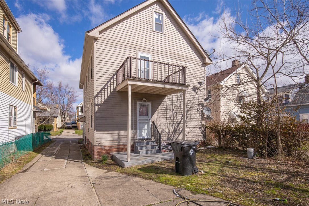 14112 Edgewood Avenue Cleveland OH 44128