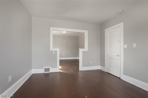14112 Edgewood Avenue Cleveland OH 44128