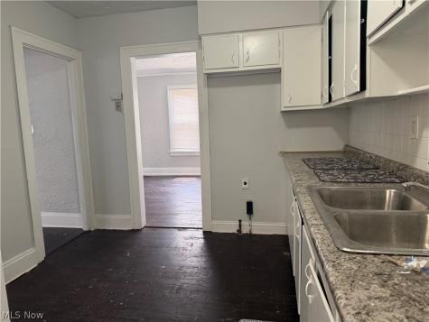 2272 S Taylor Road Cleveland Heights OH 44118