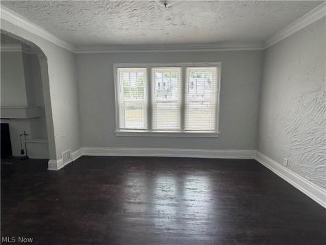 2272 S Taylor Road Cleveland Heights OH 44118