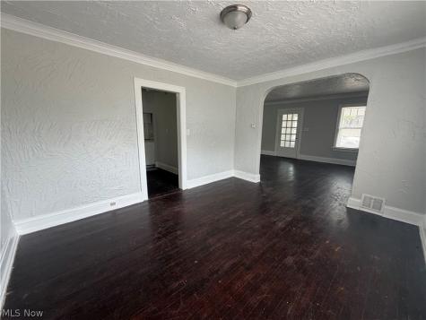 2272 S Taylor Road Cleveland Heights OH 44118