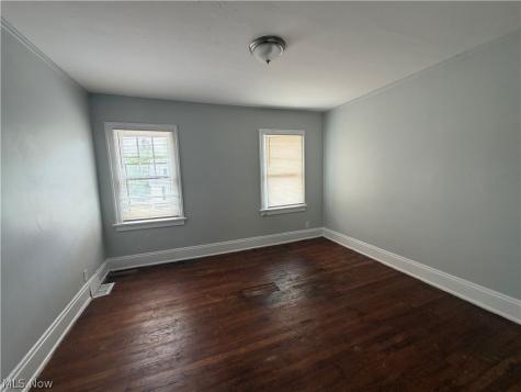 2272 S Taylor Road Cleveland Heights OH 44118