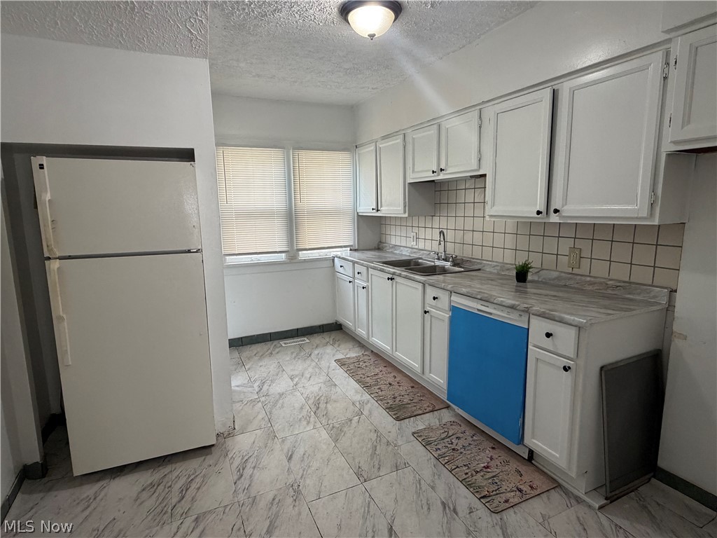 2272 S Taylor Road Cleveland Heights OH 44118
