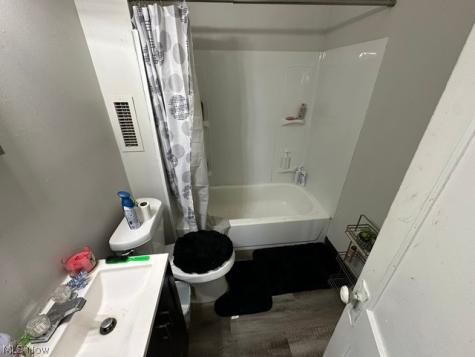 7918 Force Avenue Cleveland OH 44105