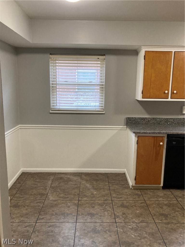 17876 Lake Shore Boulevard Cleveland OH 44119