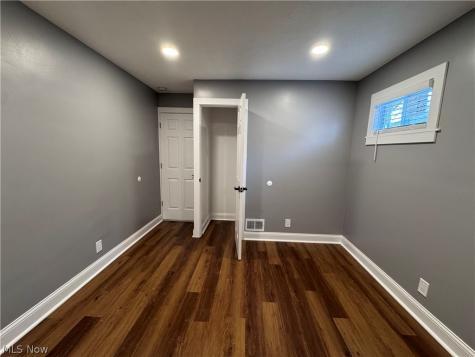 2811 Oak Park Avenue Cleveland OH 44109