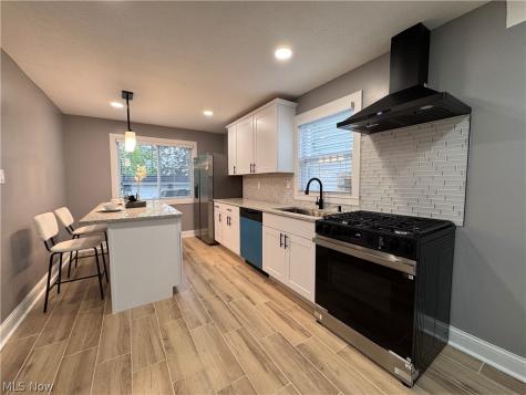 2811 Oak Park Avenue Cleveland OH 44109