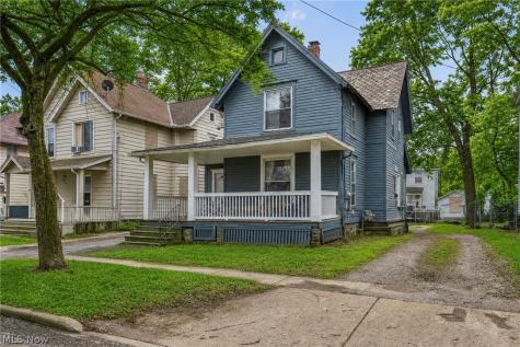 228 Gates Elyria OH 44035