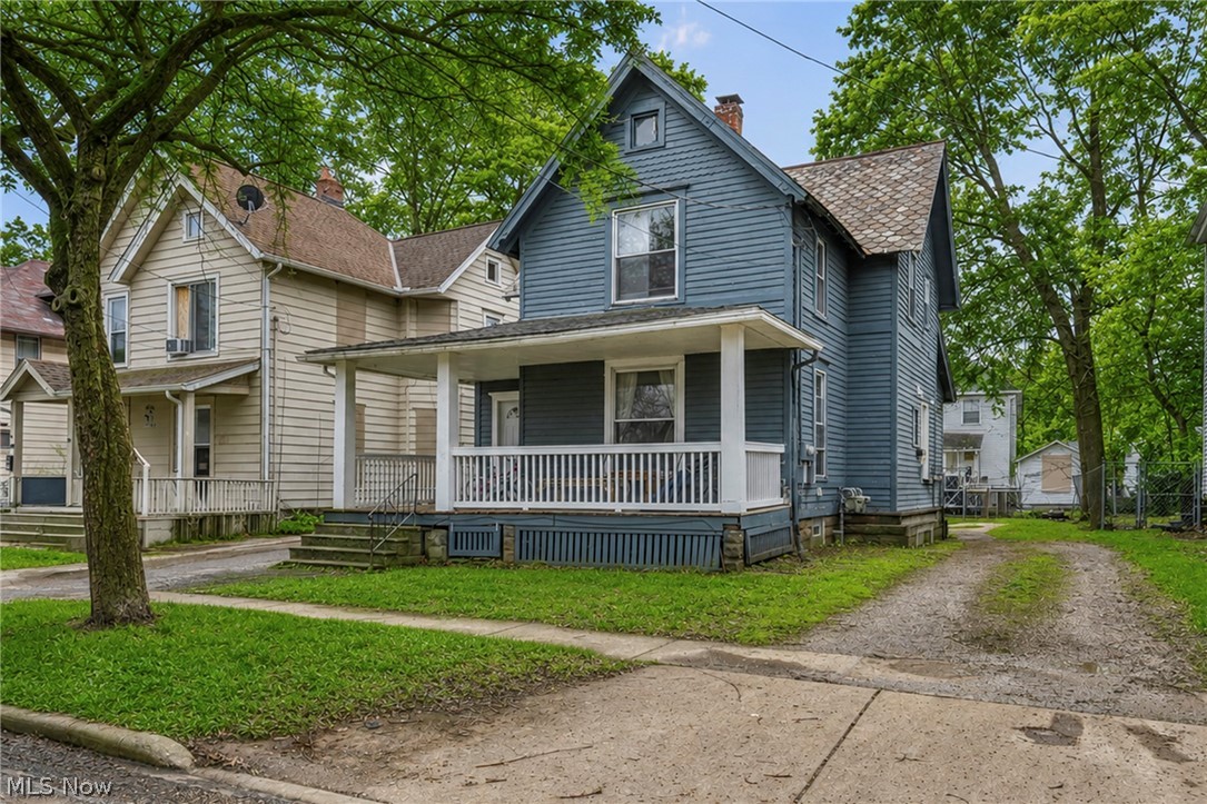 228 Gates Elyria OH 44035