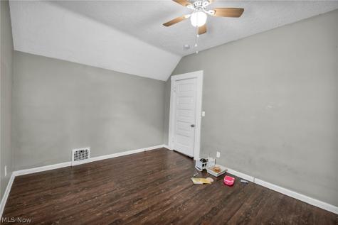 228 Gates Elyria OH 44035