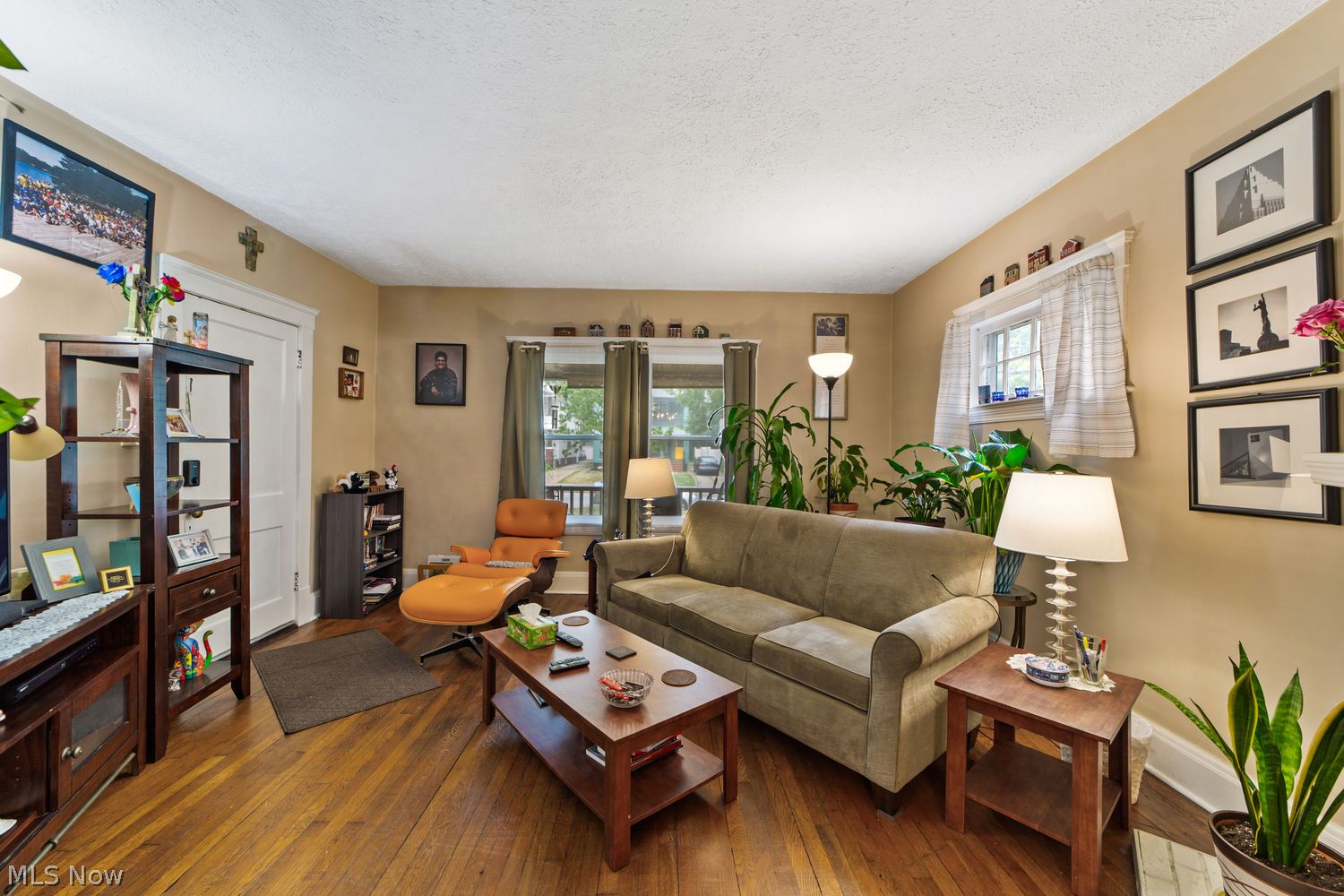 1325 W 110 Street Cleveland OH 44102