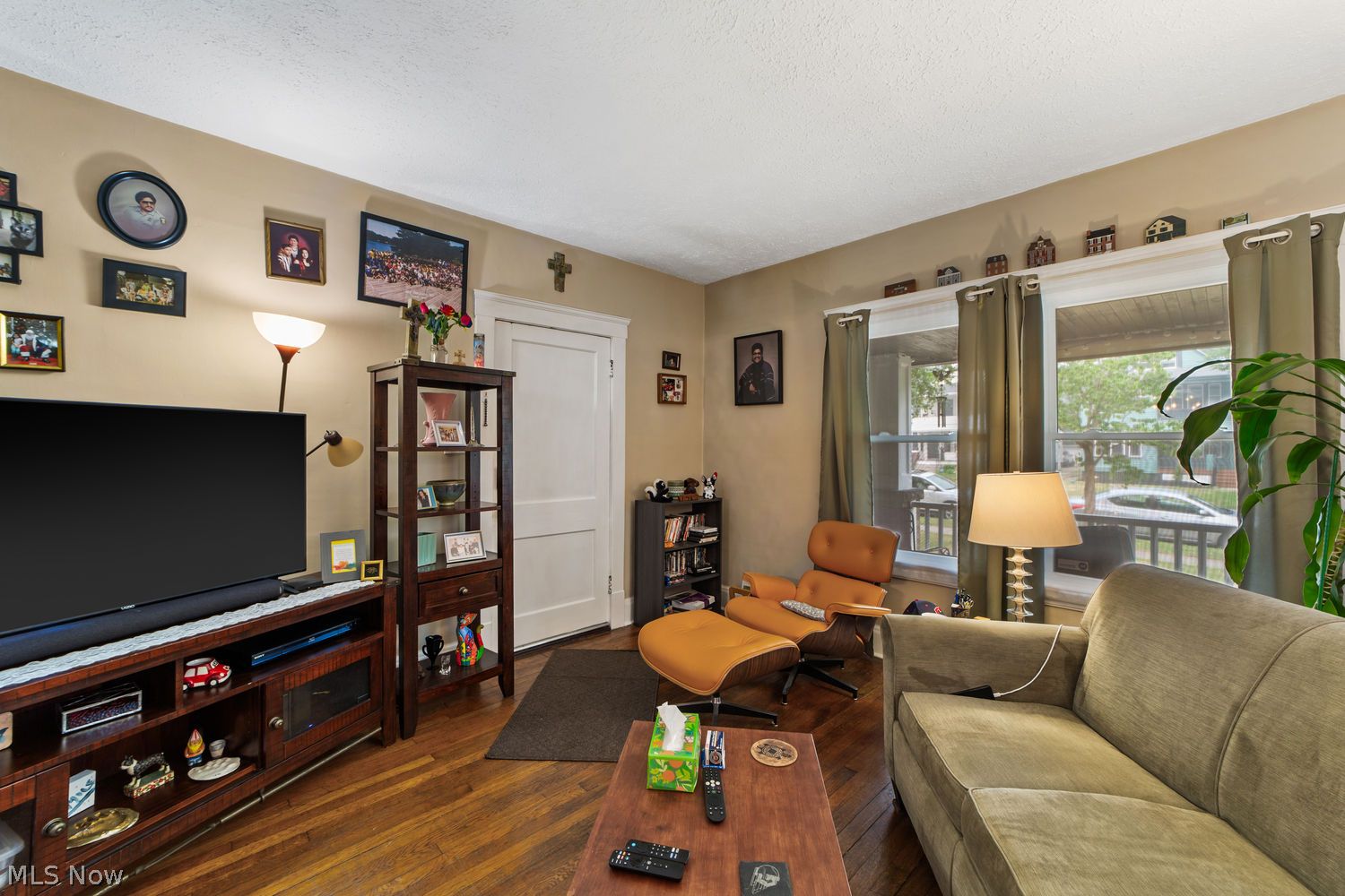 1325 W 110 Street Cleveland OH 44102