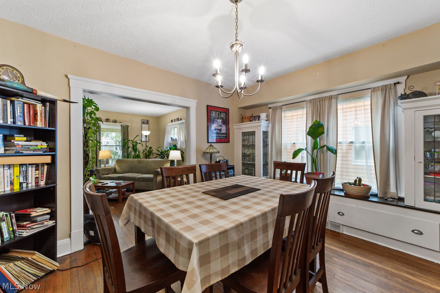 1325 W 110 Street Cleveland OH 44102