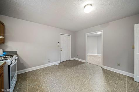 585-583 E Buchtel Avenue Akron OH 44304