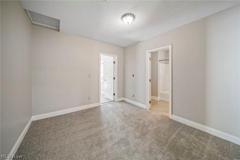 585-583 E Buchtel Avenue Akron OH 44304