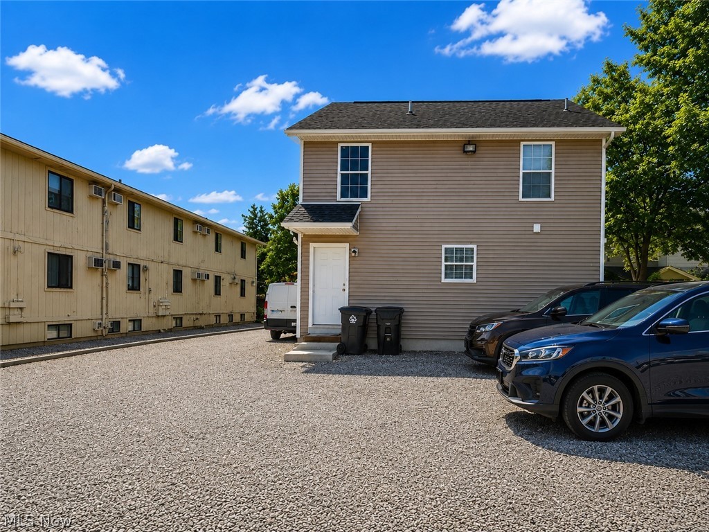 585-583 E Buchtel Avenue Akron OH 44304