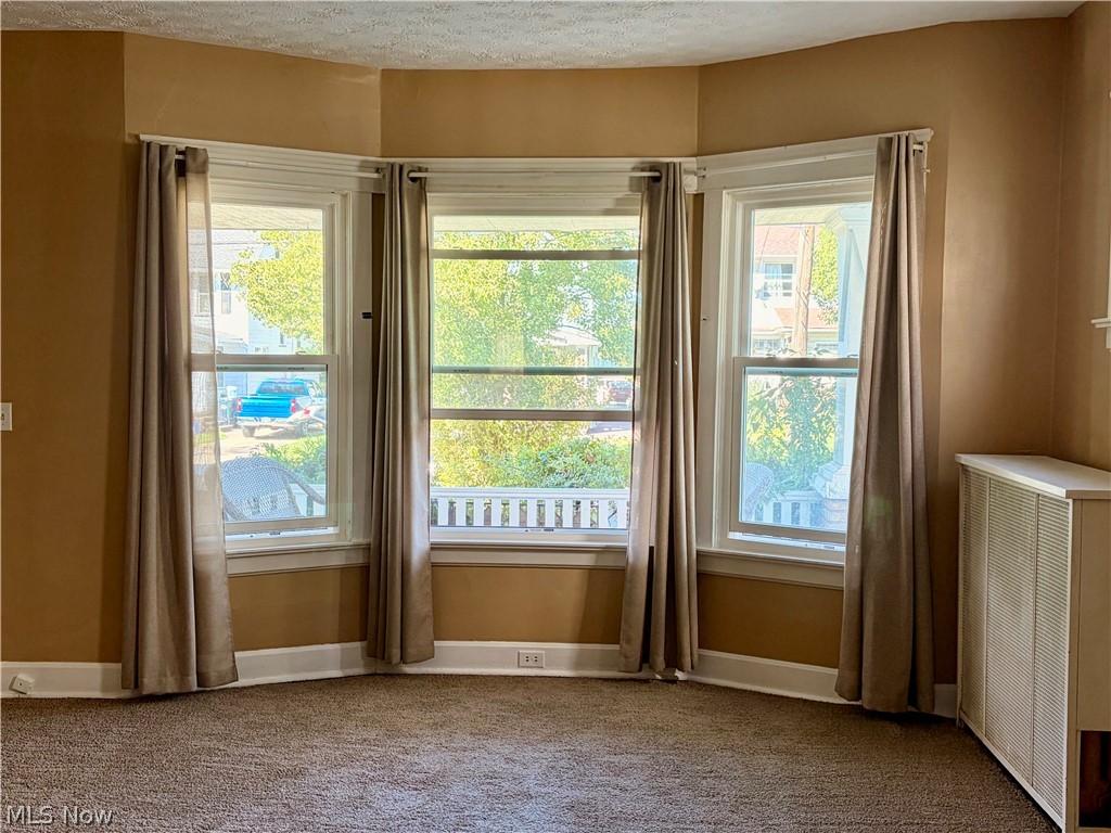 16913 Bradgate Avenue Cleveland OH 44111