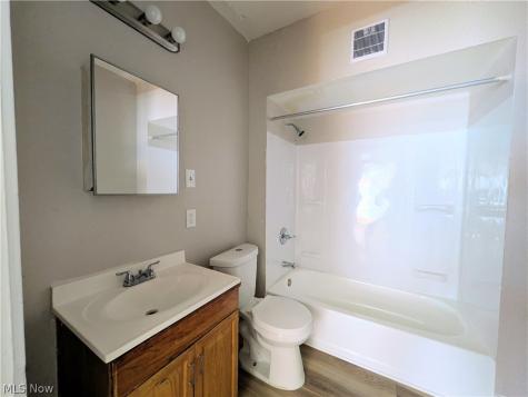 11302 Parkview Avenue Cleveland OH 44104