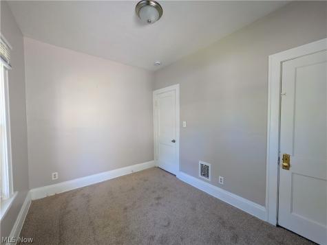 11302 Parkview Avenue Cleveland OH 44104