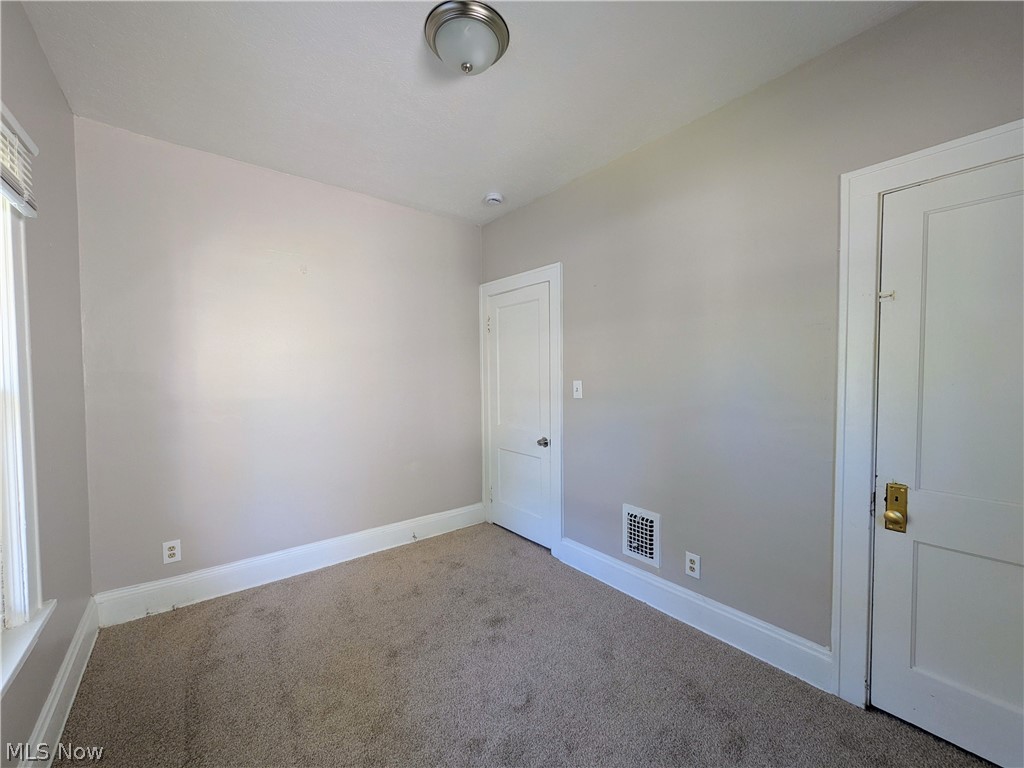 11302 Parkview Avenue Cleveland OH 44104