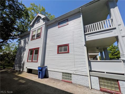 11302 Parkview Avenue Cleveland OH 44104