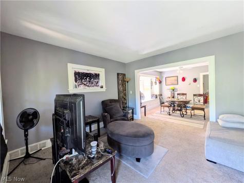 11302 Parkview Avenue Cleveland OH 44104