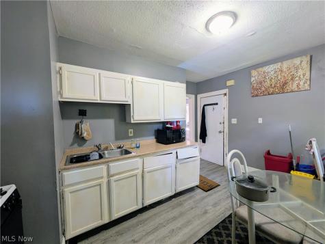 11302 Parkview Avenue Cleveland OH 44104