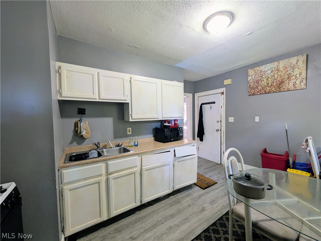 11302 Parkview Avenue Cleveland OH 44104