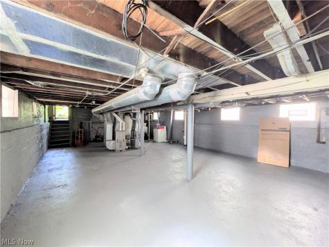 11302 Parkview Avenue Cleveland OH 44104