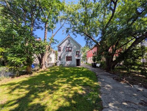11302 Parkview Avenue Cleveland OH 44104