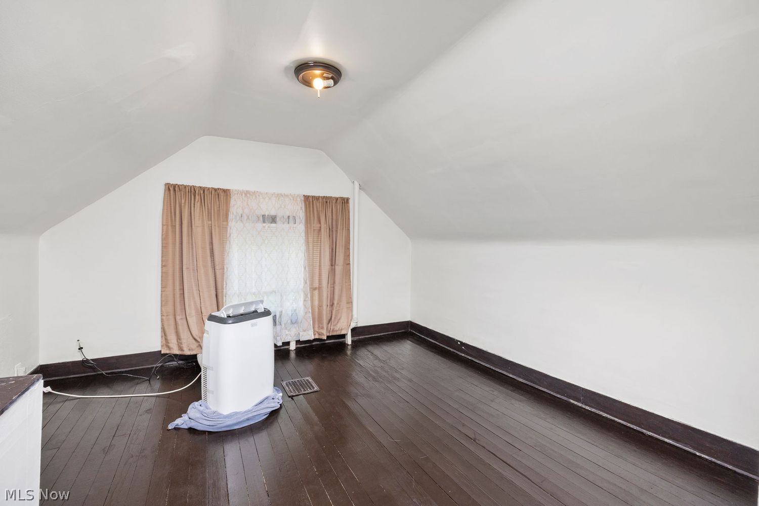 449 Cole Avenue Akron OH 44301