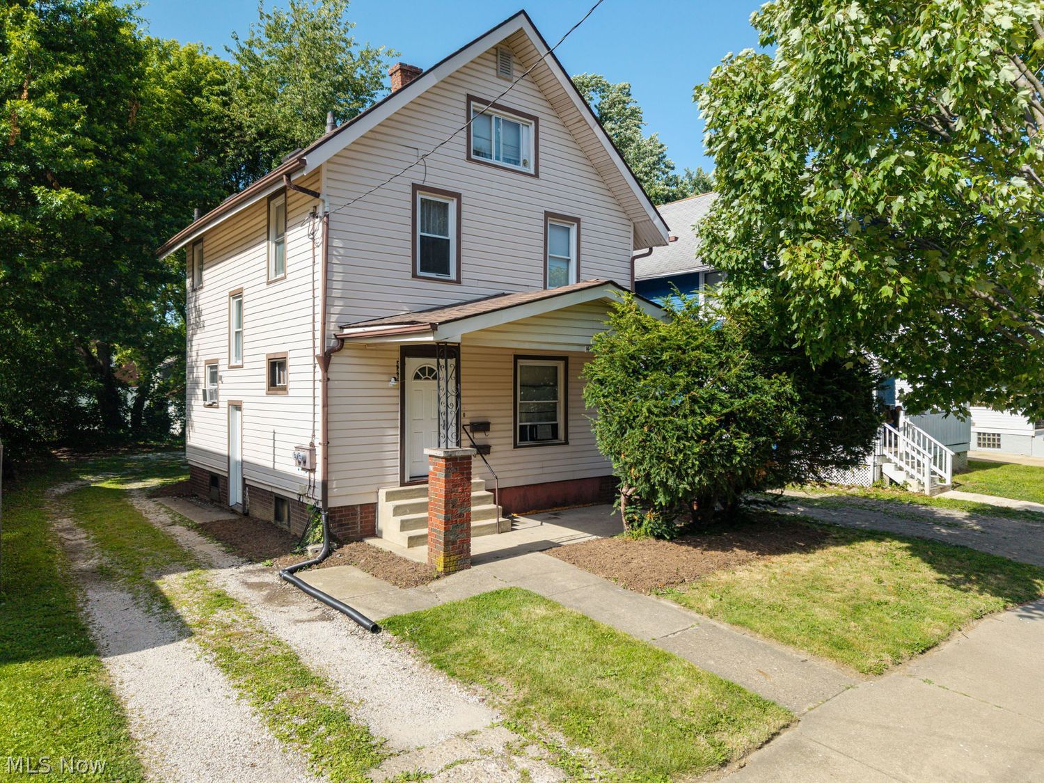 449 Cole Avenue Akron OH 44301