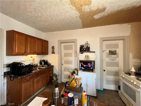 3946 Woodbridge Avenue Cleveland OH 44109