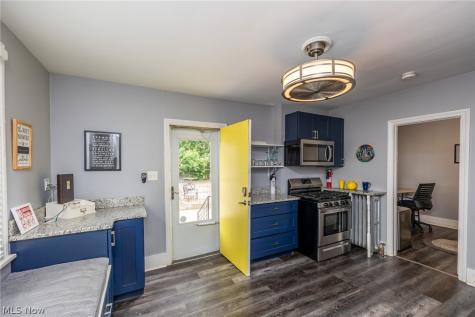 1337 W 67th Street Cleveland OH 44102