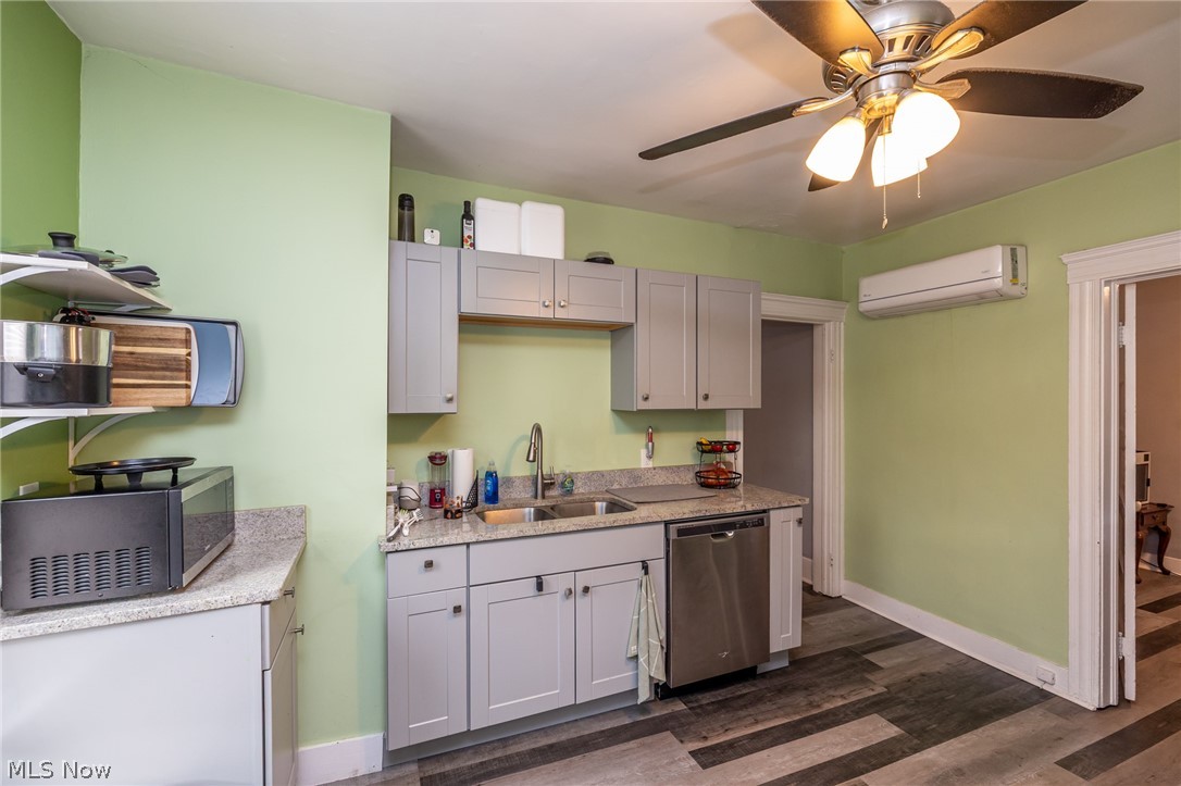 1337 W 67th Street Cleveland OH 44102